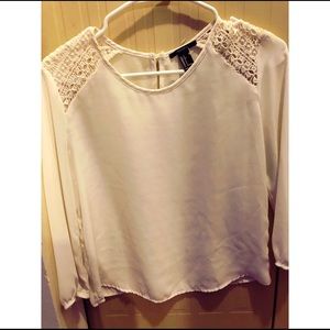 Forever 21 dressy shirt. Great condition